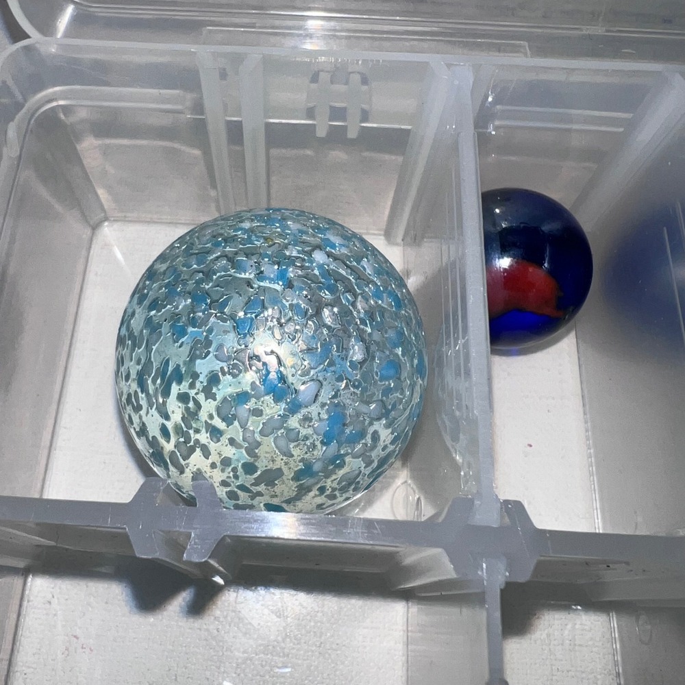 Mixed Lot of Assorted Glass Marbles Shooters Boulders Cats-Eyes with Case - Picture 2 of 16